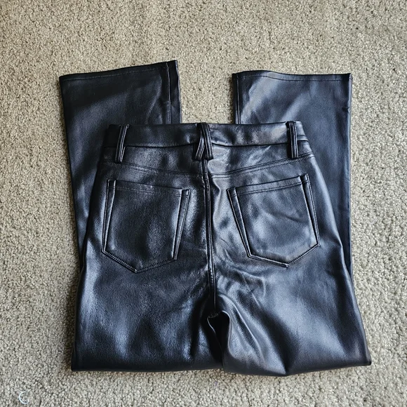 Good American Size 6/28 Black Cropped Mini Boot Faux Leather Pants - Picture 5 of 7